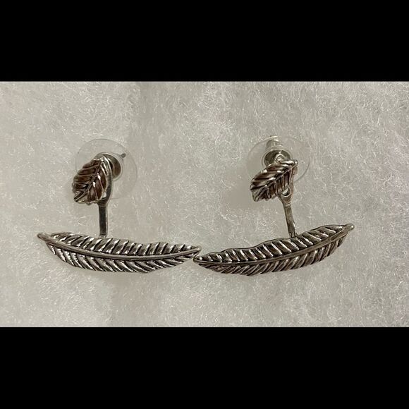 Beautiful Boho Leaf Earrings - Picture 1 of 3